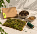 Kit kokedama DIY sin planta: lámina de musgo, sustrato para kokedama, akadama, hilo y caja La Plantisserie